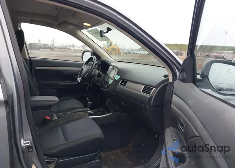 2017 Mitsubishi Outlander Se z USA, uszkodzony, nr VIN JA4AD3A33HZ058317